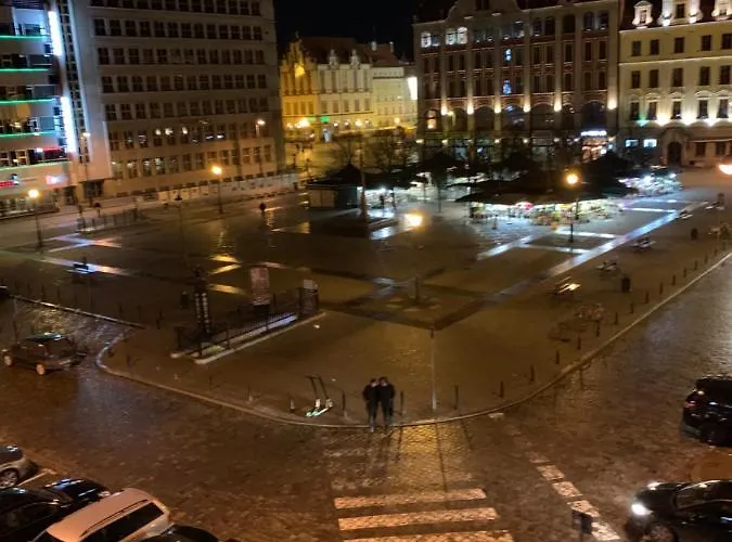 Elegant 2br, Amazing Old Town Views, Plac Solny Walk To Rynek! Amenities