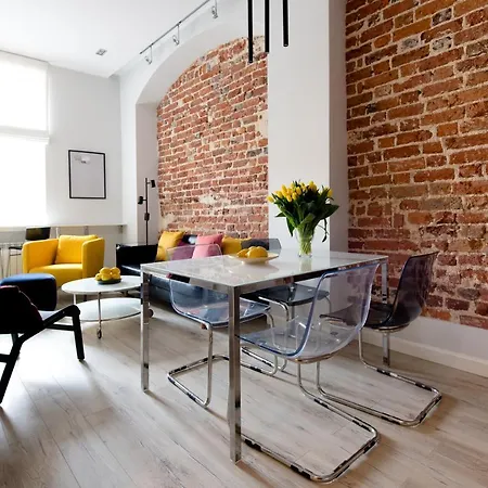 Elegant 2br, Amazing Old Town Views, Plac Solny Walk To Rynek! Amenities Apartment