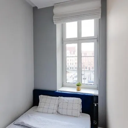 Elegant 2br, Amazing Old Town Views, Plac Solny Walk To Rynek! Amenities