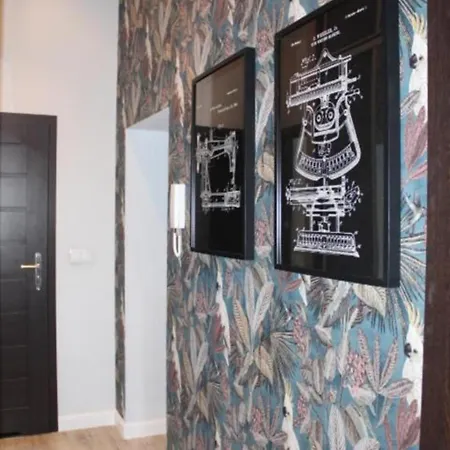 Elegant 2br, Amazing Old Town Views, Plac Solny Walk To Rynek! Amenities Apartment