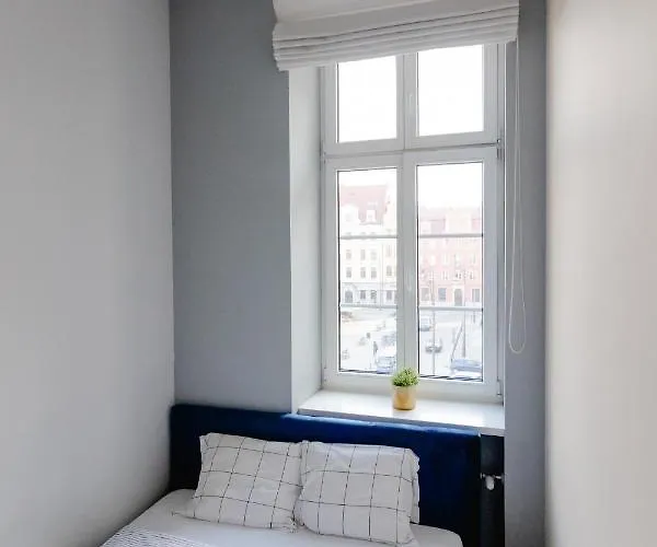 Elegant 2br, Amazing Old Town Views, Plac Solny Walk To Rynek! Amenities